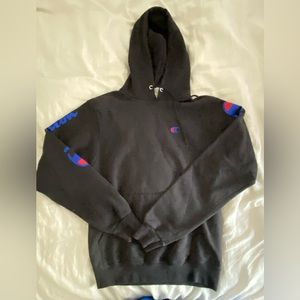 black champion hoodie